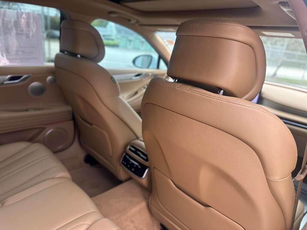 Used 2025 Genesis G80 2.5T Advanced image 15