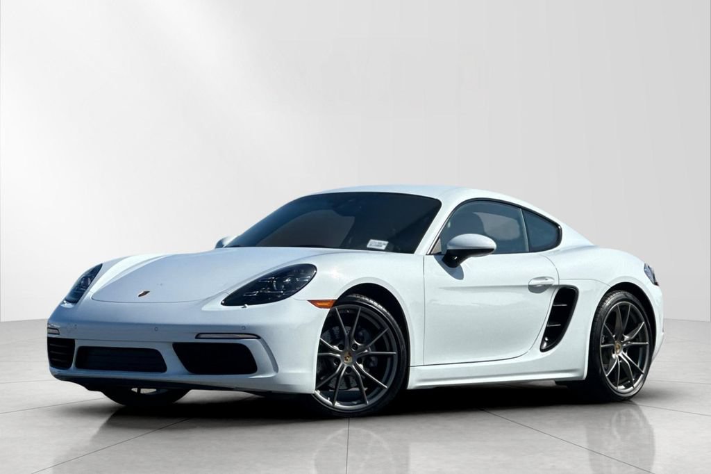 Used 2022 Porsche 718 Cayman RWD image 2