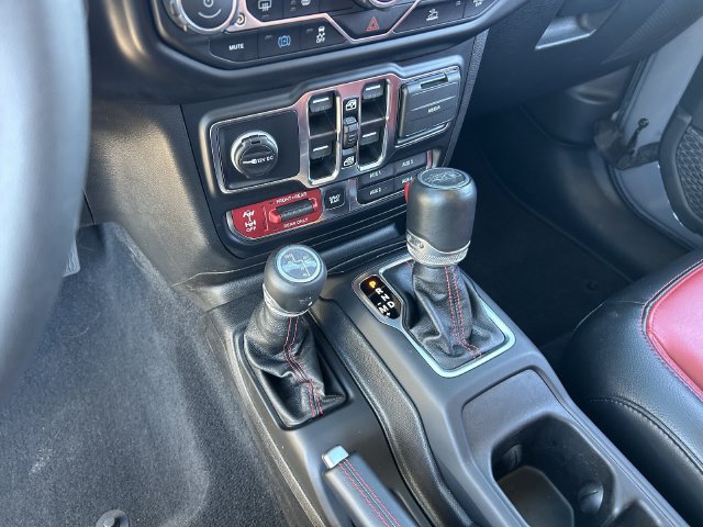 Used 2023 Jeep Wrangler Unlimited Rubicon 4xe AWD/4WD image 27