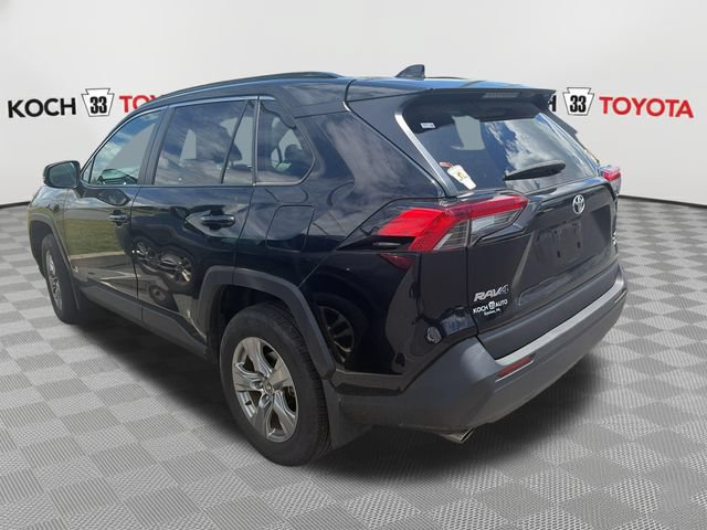 Used 2023 Toyota RAV4 XLE w/ Convenience Package AWD/4WD image 4