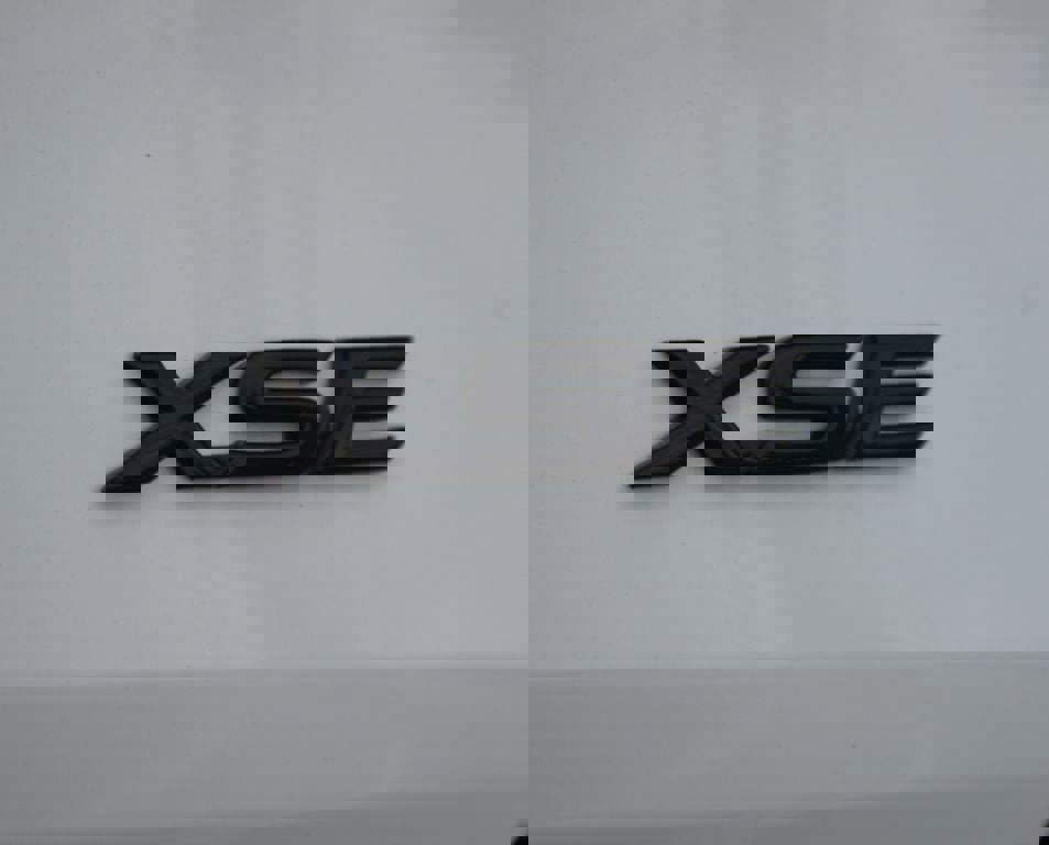 Used 2025 Toyota Sienna XSE w/ XSE Premium Package image 20