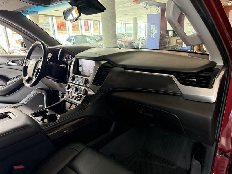 Used 2019 Chevrolet Tahoe LT w/ LT Signature Package AWD/4WD image 30