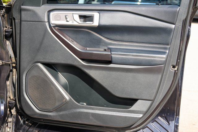 Used 2020 Ford Explorer Limited w/ Class III Trailer Tow Package image 18