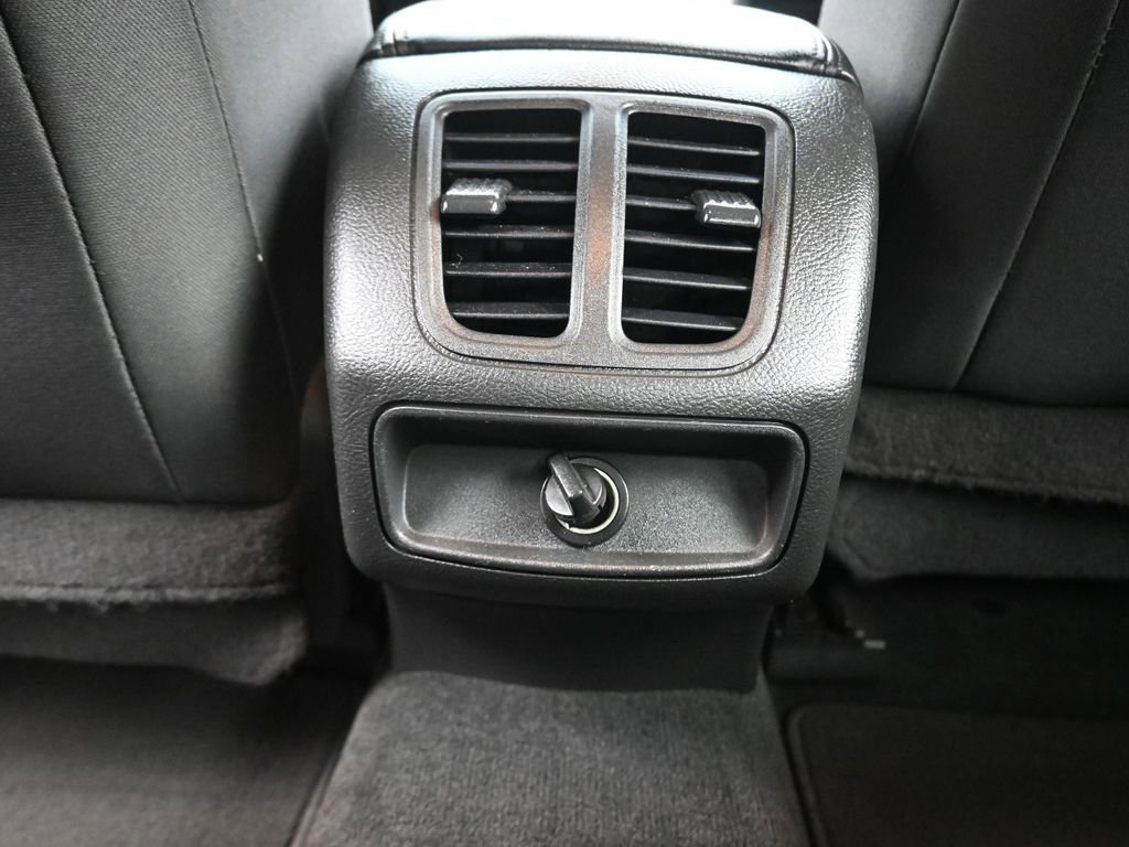 Used 2018 Ford Taurus SEL image 30