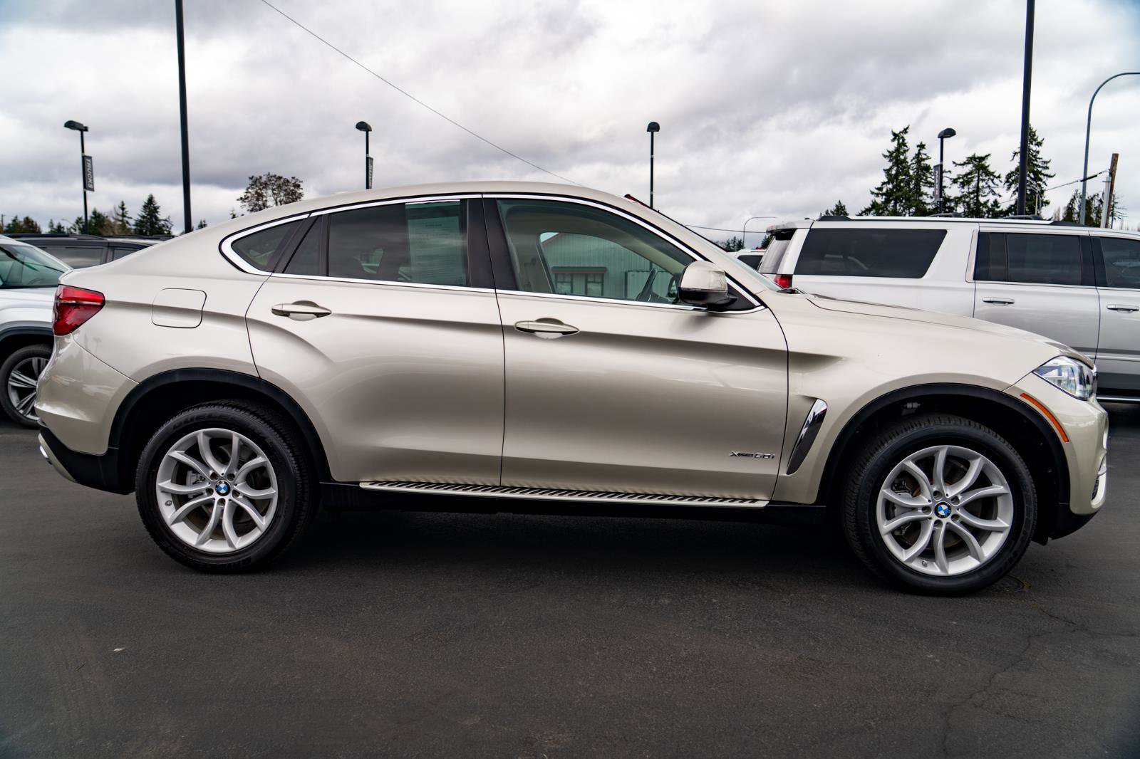 Used 2015 BMW X6 xDrive50i AWD/4WD image 9