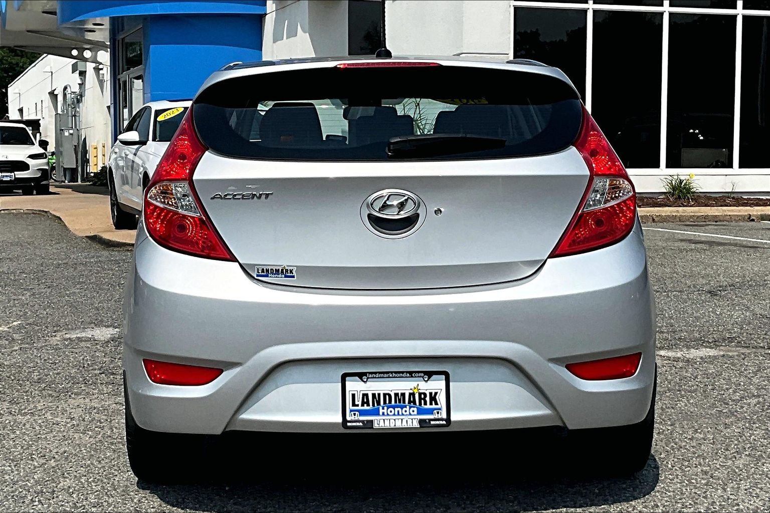 Used 2013 Hyundai Accent SE FWD image 4