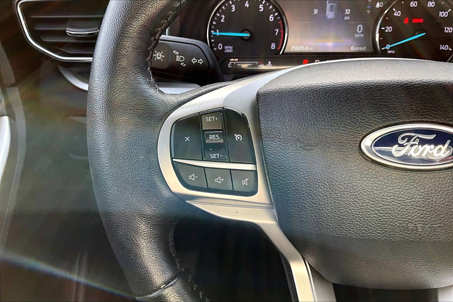 Used 2022 Ford Explorer XLT w/ Equipment Group 202A image 23
