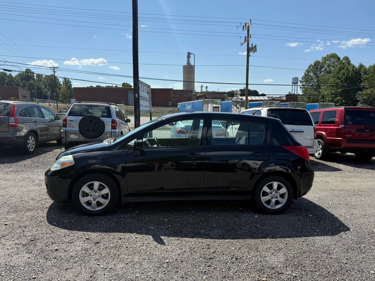 Used 2009 Nissan Versa SL w/ Convenience Pkg image 2