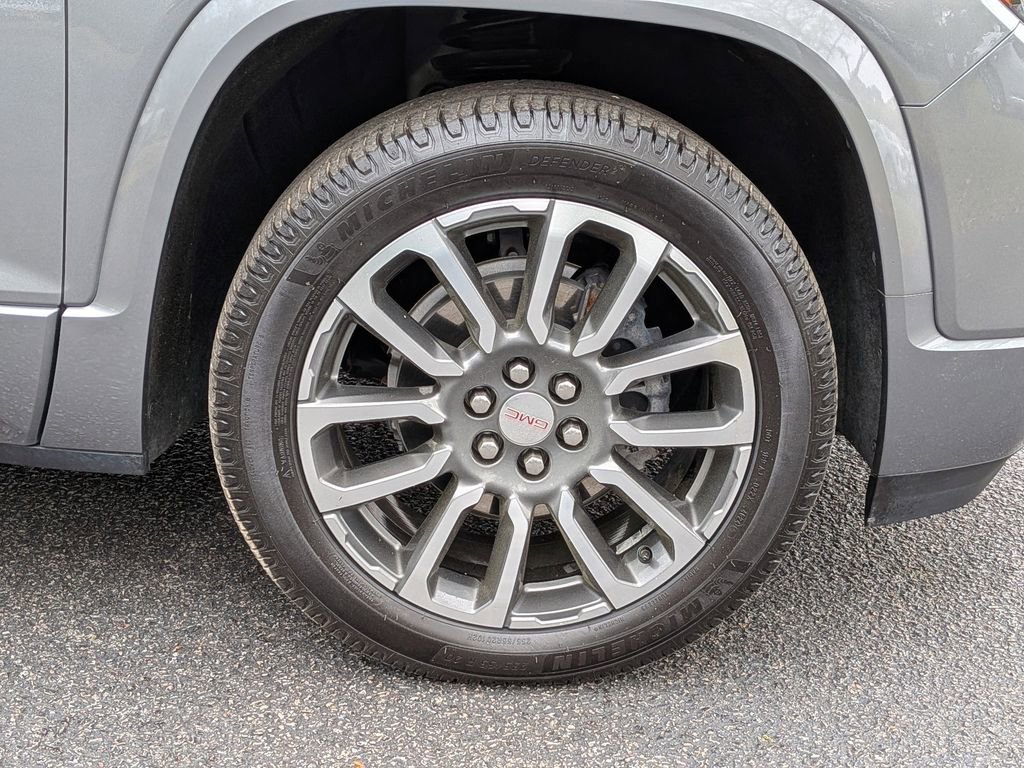 Used 2022 GMC Acadia Denali w/ Denali Technology Package image 10