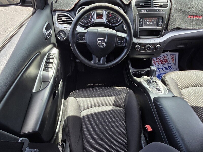 Used 2014 Dodge Journey SXT w/ Flexible Seating Group FWD image 7