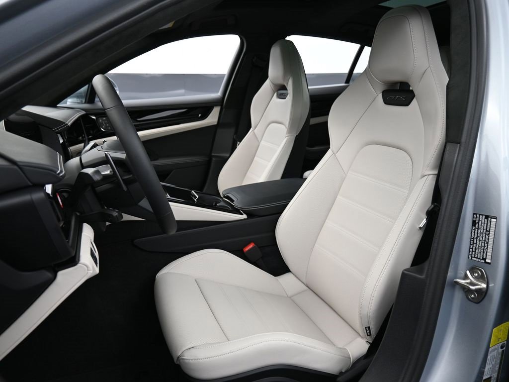 New 2026 Porsche Panamera GTS image 5