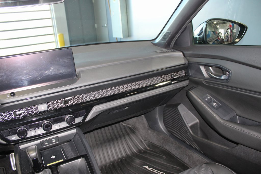 Certified 2025 Honda Accord Sport image 22