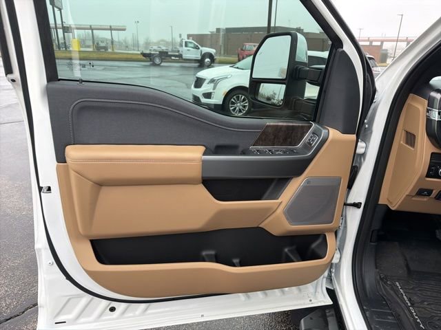 New 2026 Ford F450 Lariat w/ Lariat Premium Package image 26