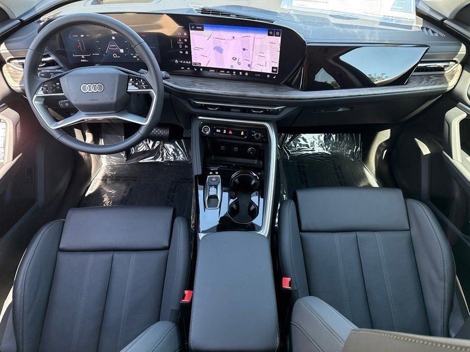 Certified 2025 Audi Q5 Premium w/ Premium Plus AWD/4WD image 13