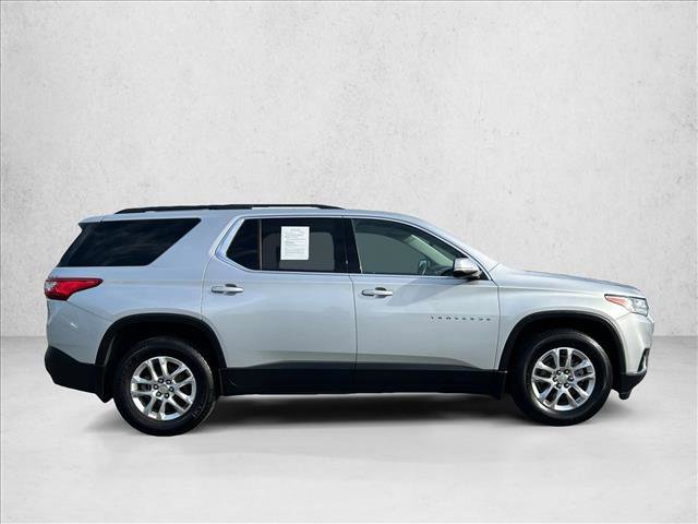 Used 2020 Chevrolet Traverse LT w/ Driver Confidence II Package image 4