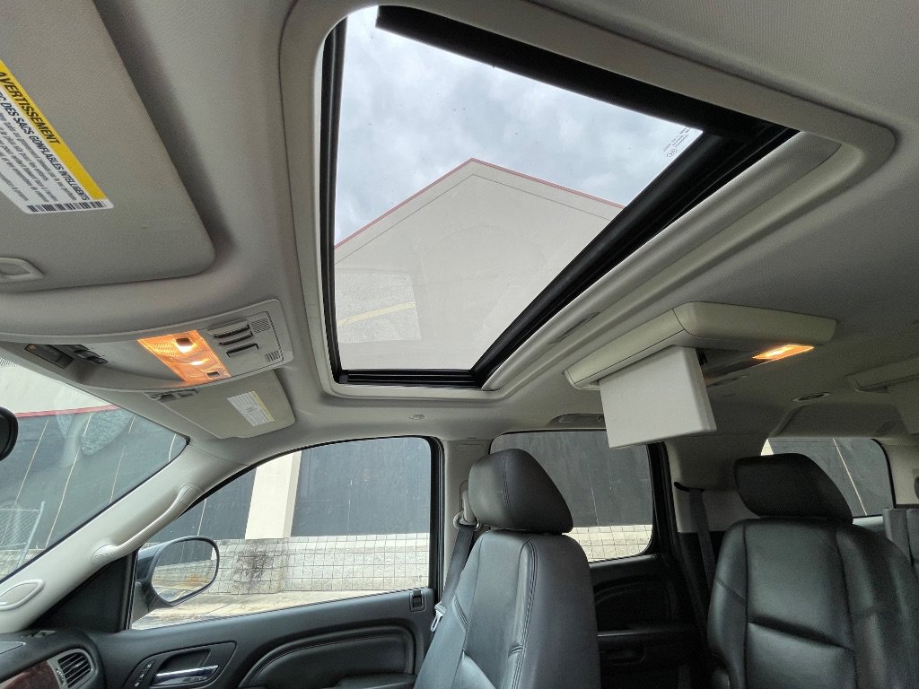 Used 2012 GMC Yukon XL Denali RWD image 65