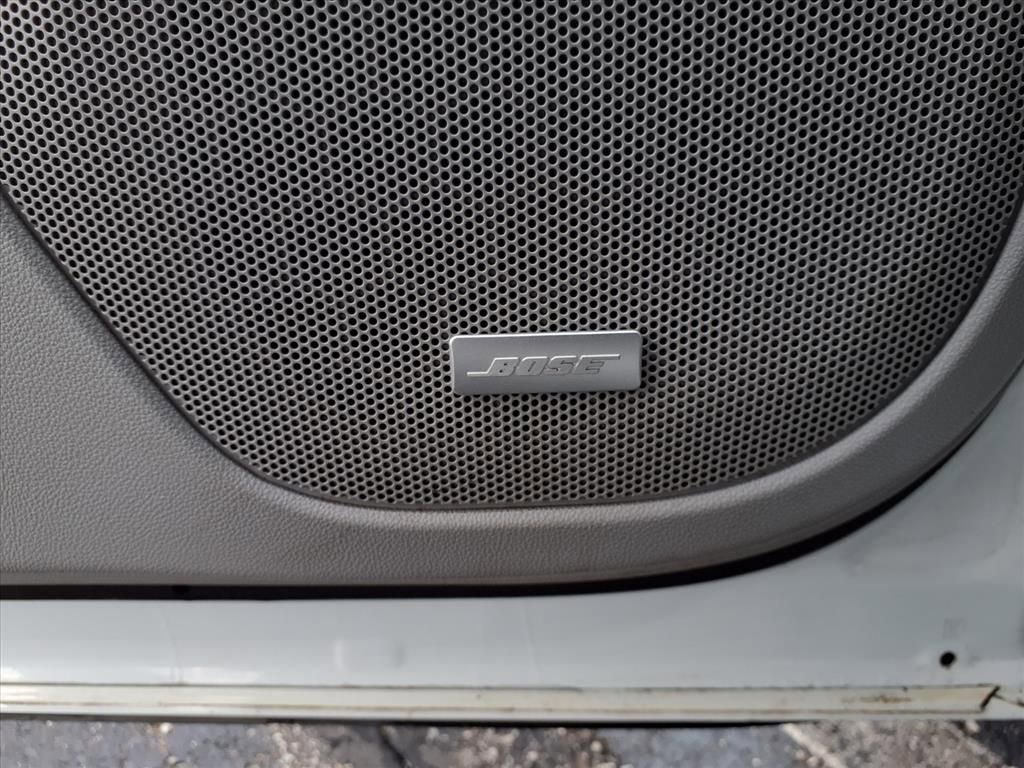 Used 2019 GMC Acadia SLT image 23