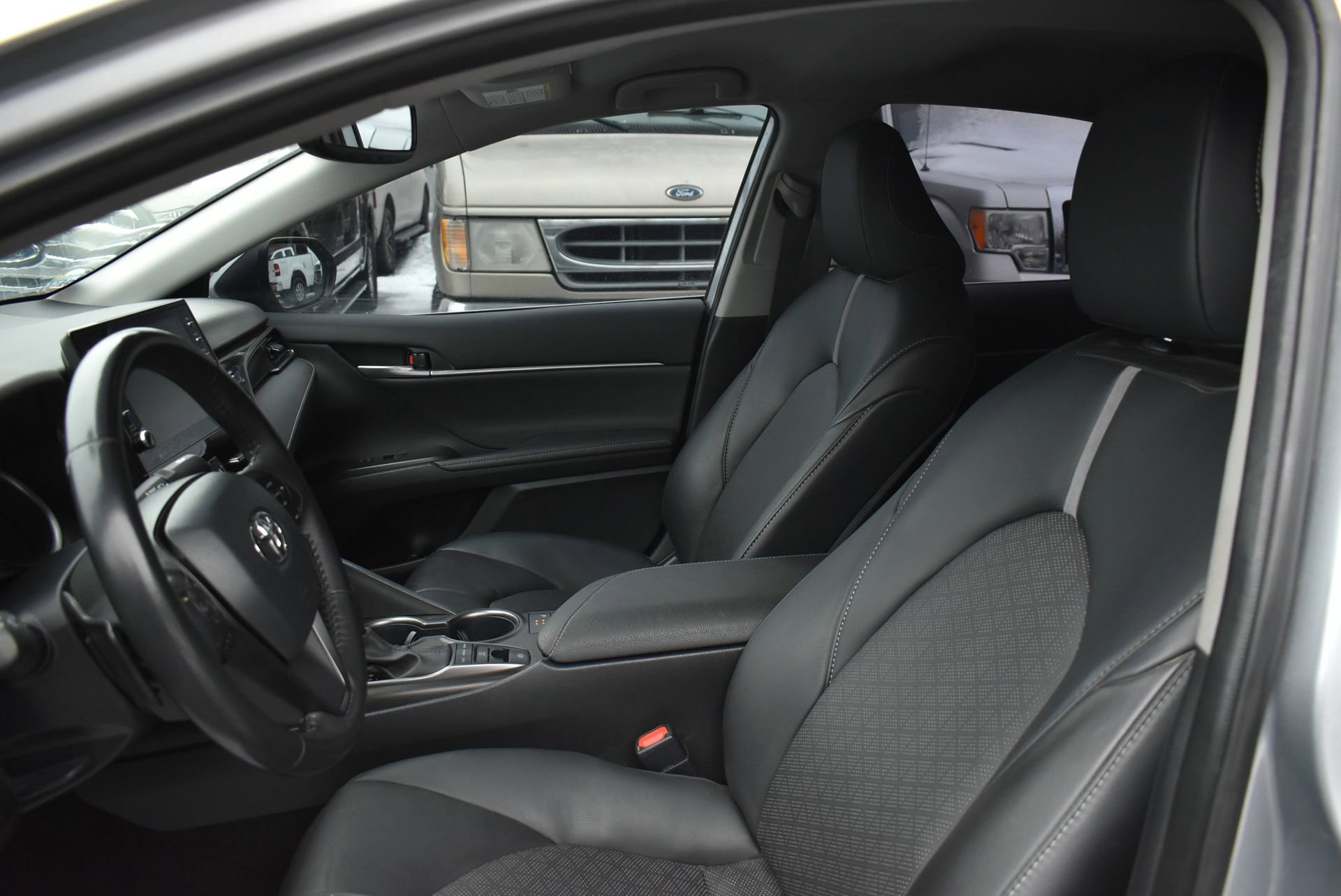 Used 2024 Toyota Camry XSE image 14