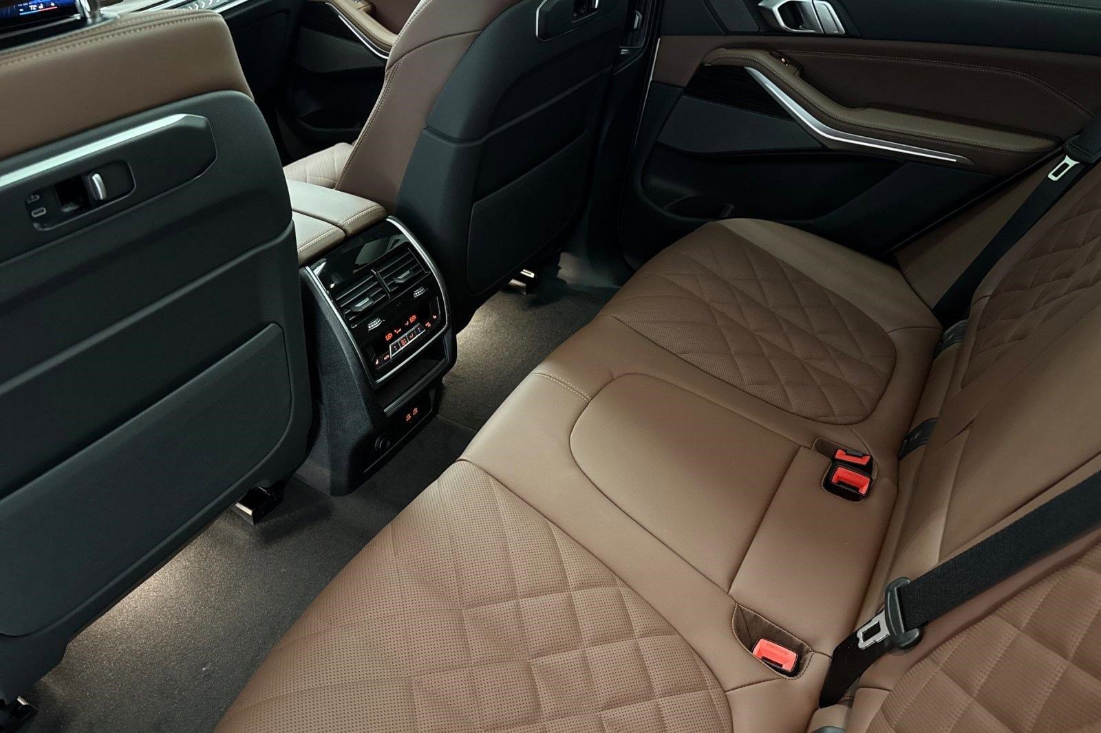 Used 2026 BMW X5 sDrive40i w/ Climate Comfort Package RWD image 21