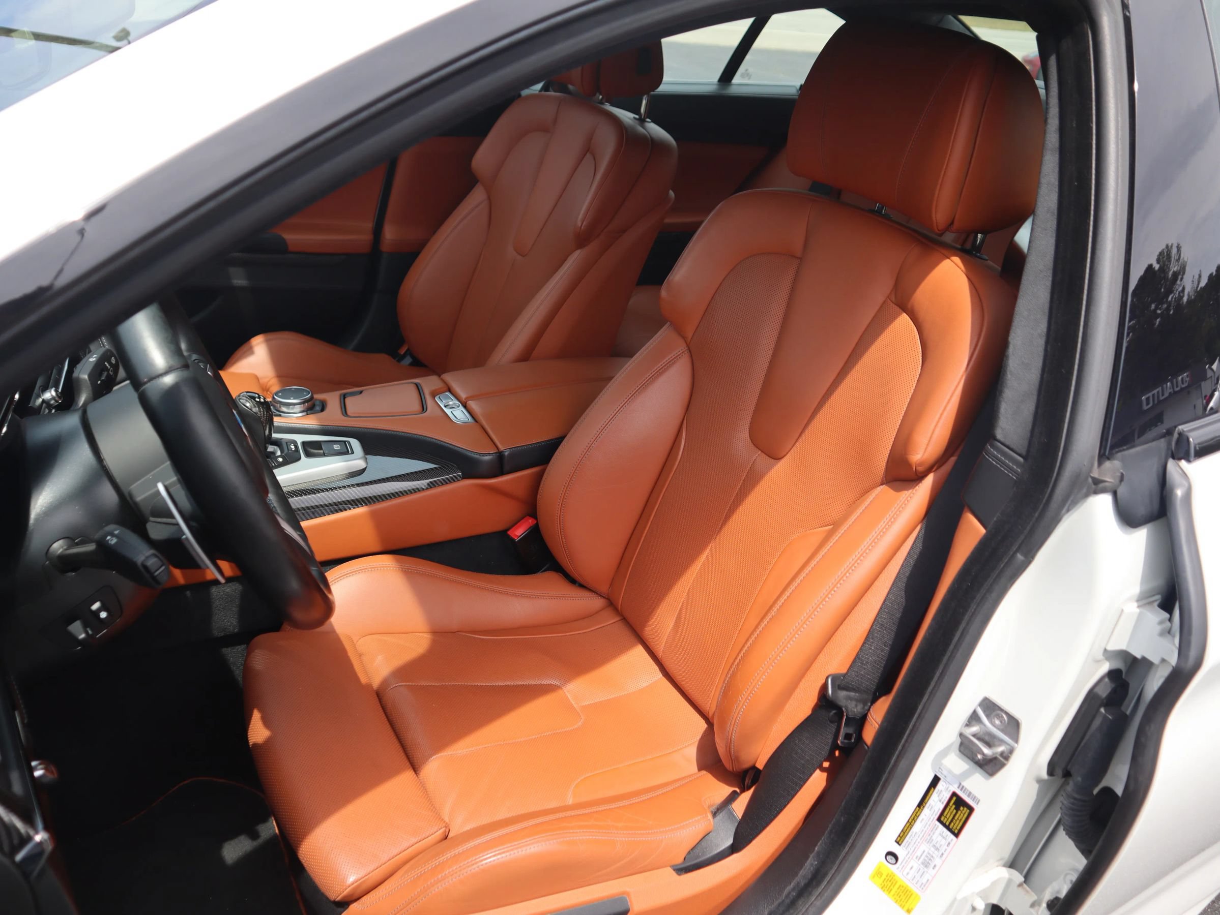 Used 2016 BMW M6 Gran Coupe RWD image 2