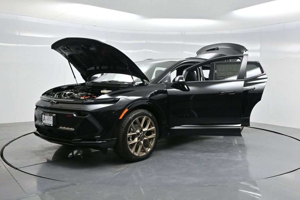 New 2026 Chevrolet Equinox EV RS w/ Convenience Package II FWD image 43