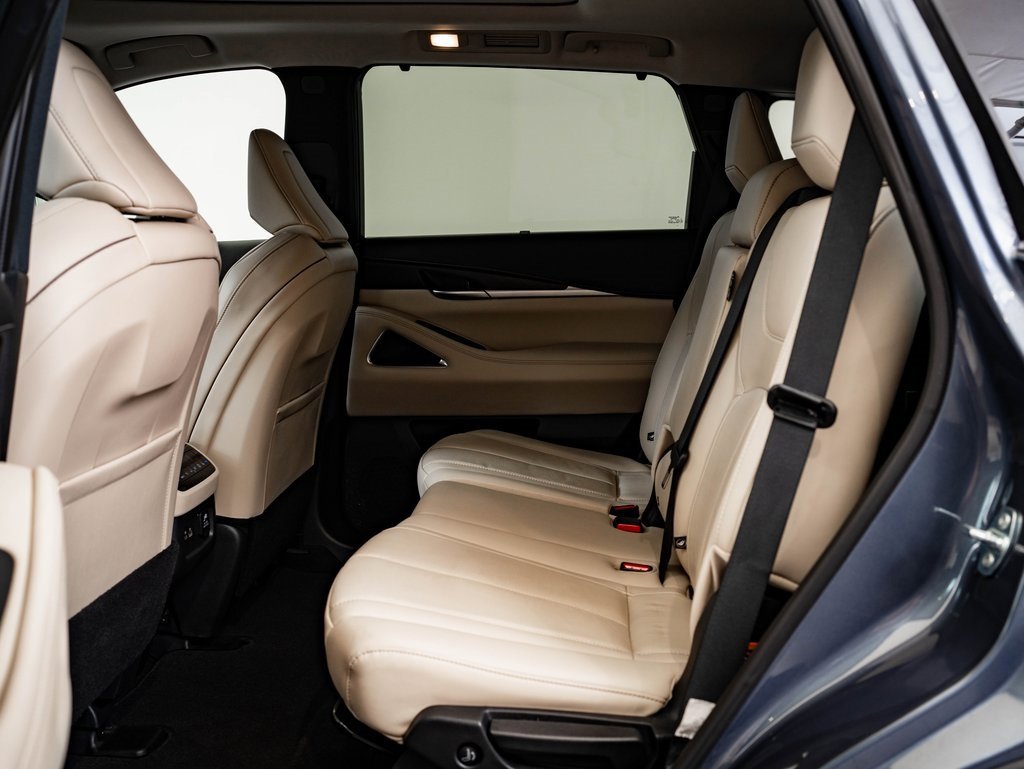 Used 2024 INFINITI QX60 Sensory w/ Vision Package image 46