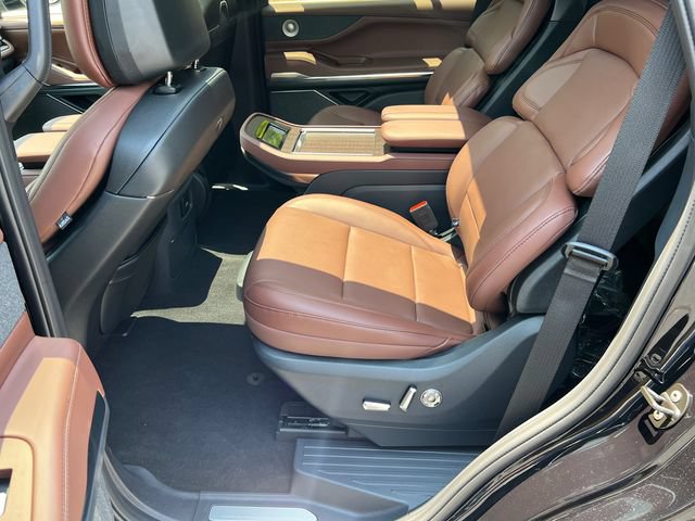 New 2026 Lincoln Navigator Reserve AWD/4WD image 24