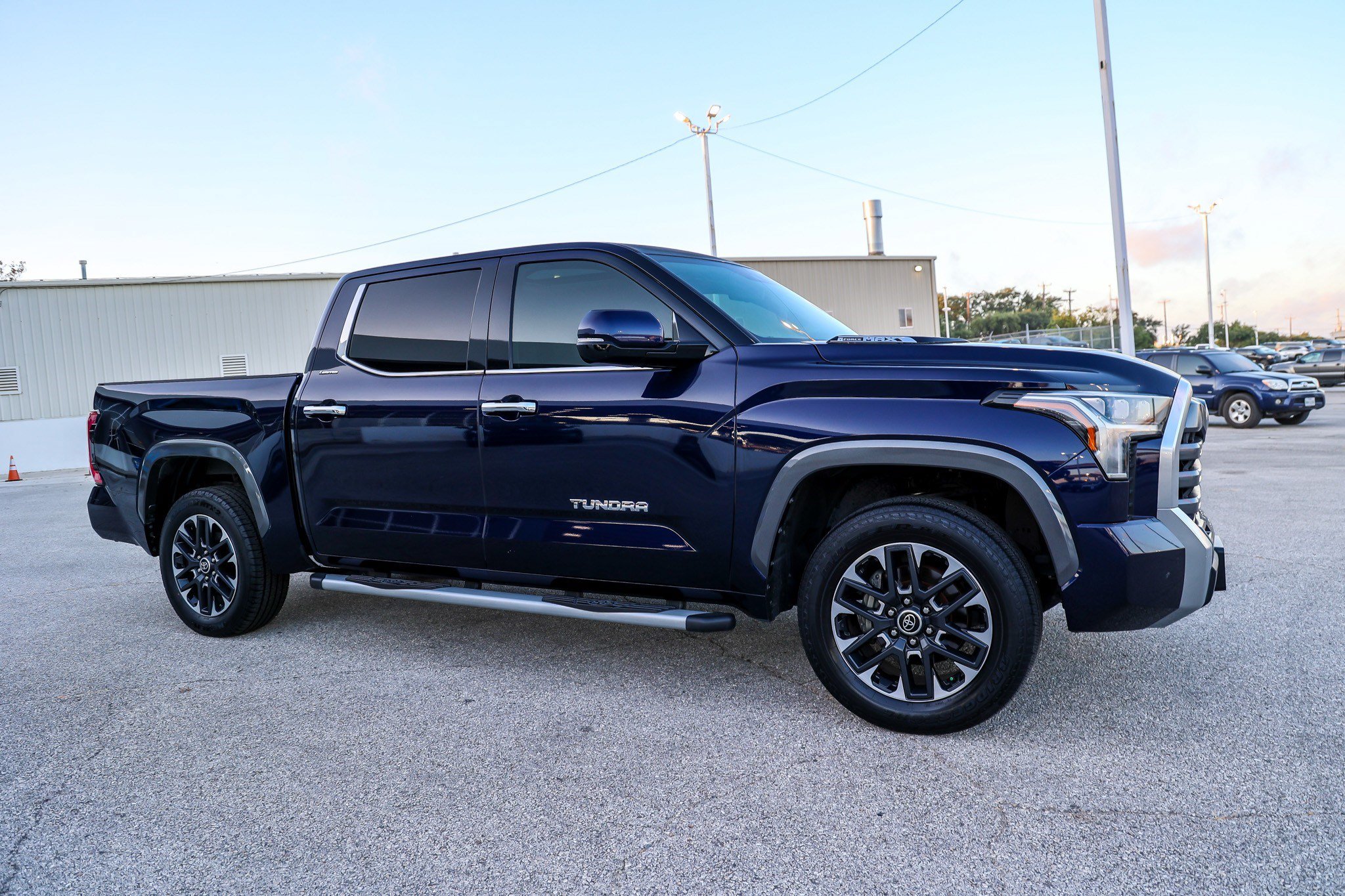 Used 2023 Toyota Tundra Limited AWD/4WD image 6