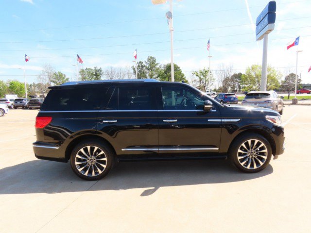 Used 2019 Lincoln Navigator Select image 8