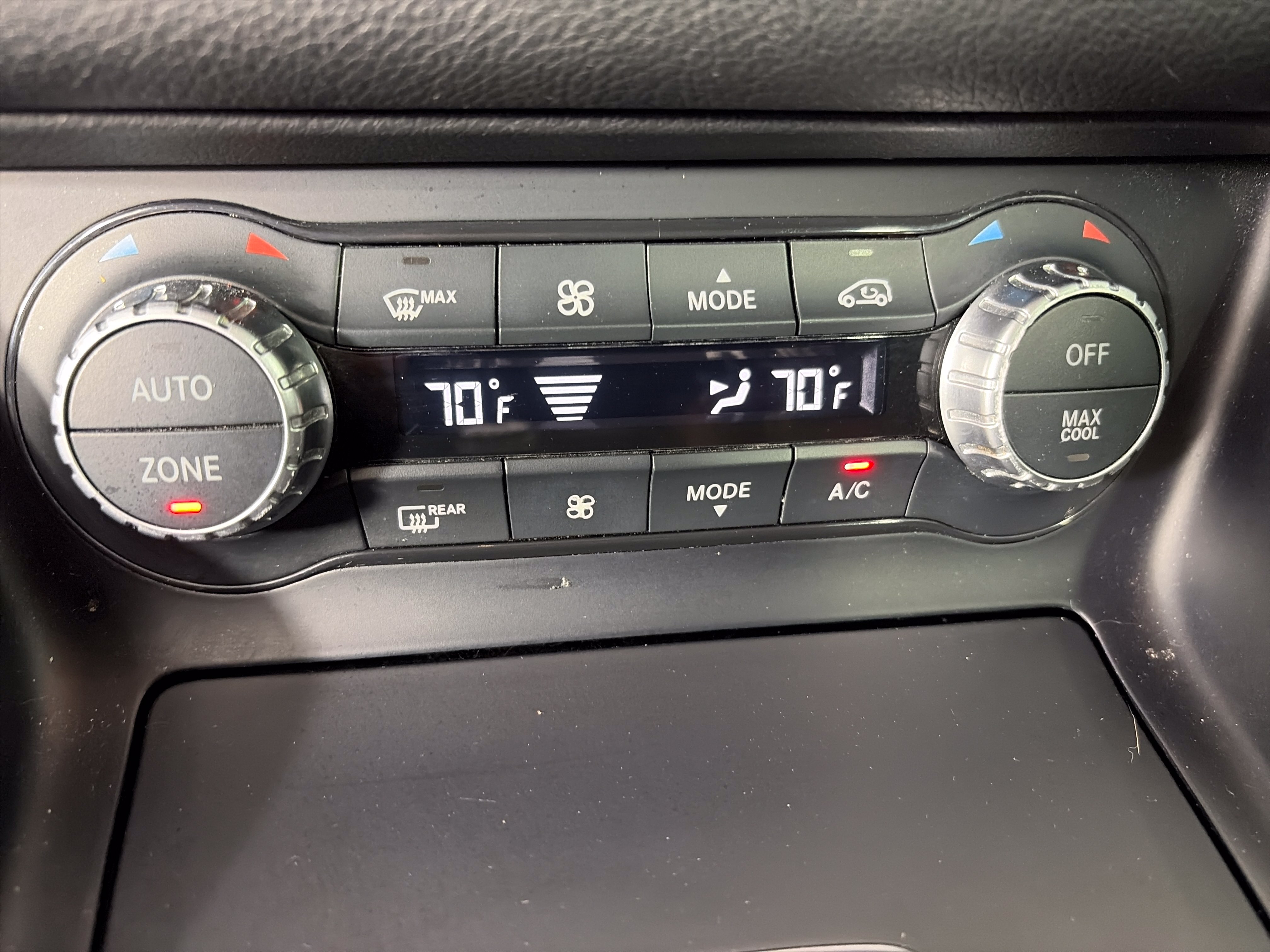 Used 2015 Mercedes-Benz GLA 250 4MATIC image 23