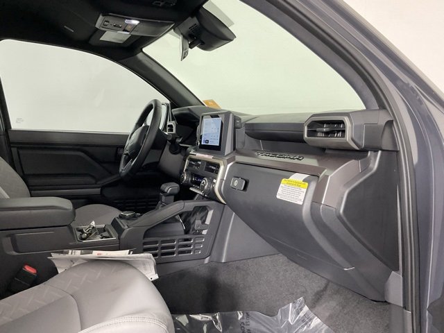 Used 2025 Toyota Tacoma SR5 image 17