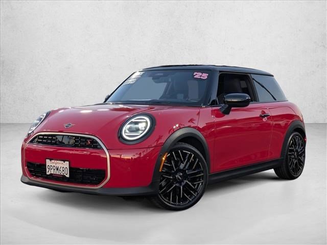 Used 2025 MINI Cooper S image 1