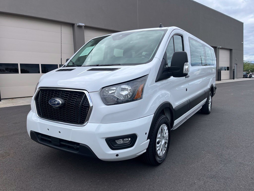 Used 2024 Ford Transit 350 XLT RWD image 3