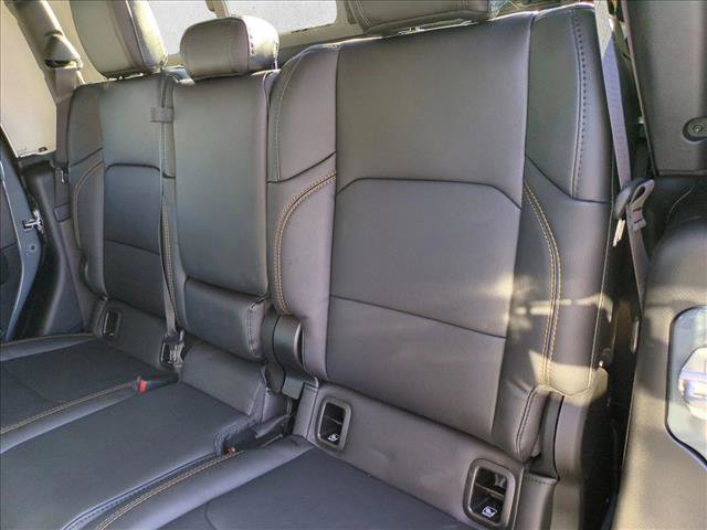 New 2026 Jeep Gladiator Sahara image 16