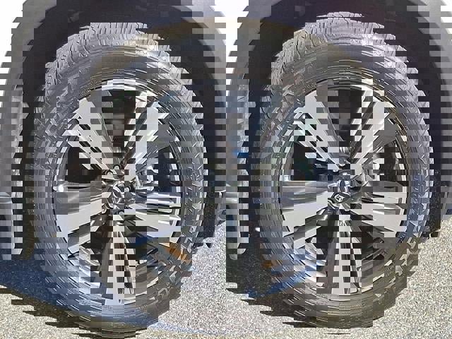 Used 2022 Nissan Rogue SL w/ SL Premium Package image 41