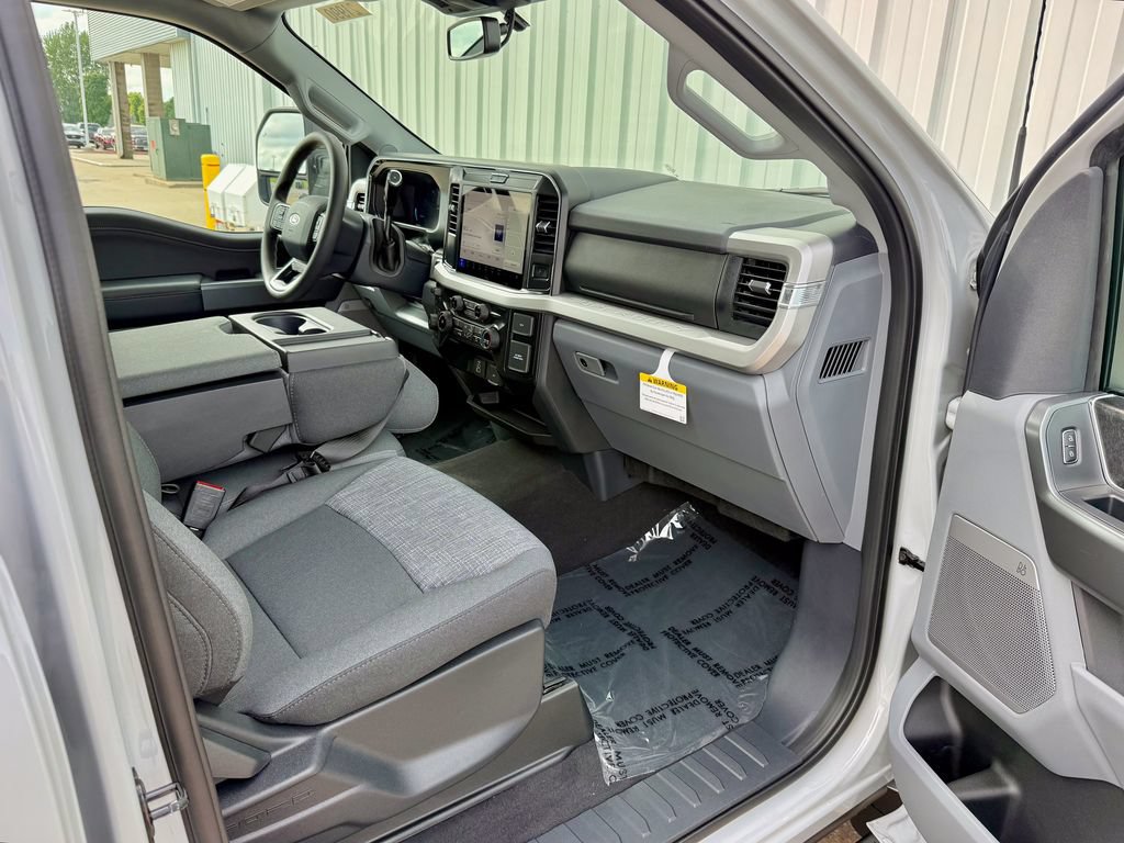 New 2026 Ford F250 XLT w/ XLT Premium Package AWD/4WD image 19