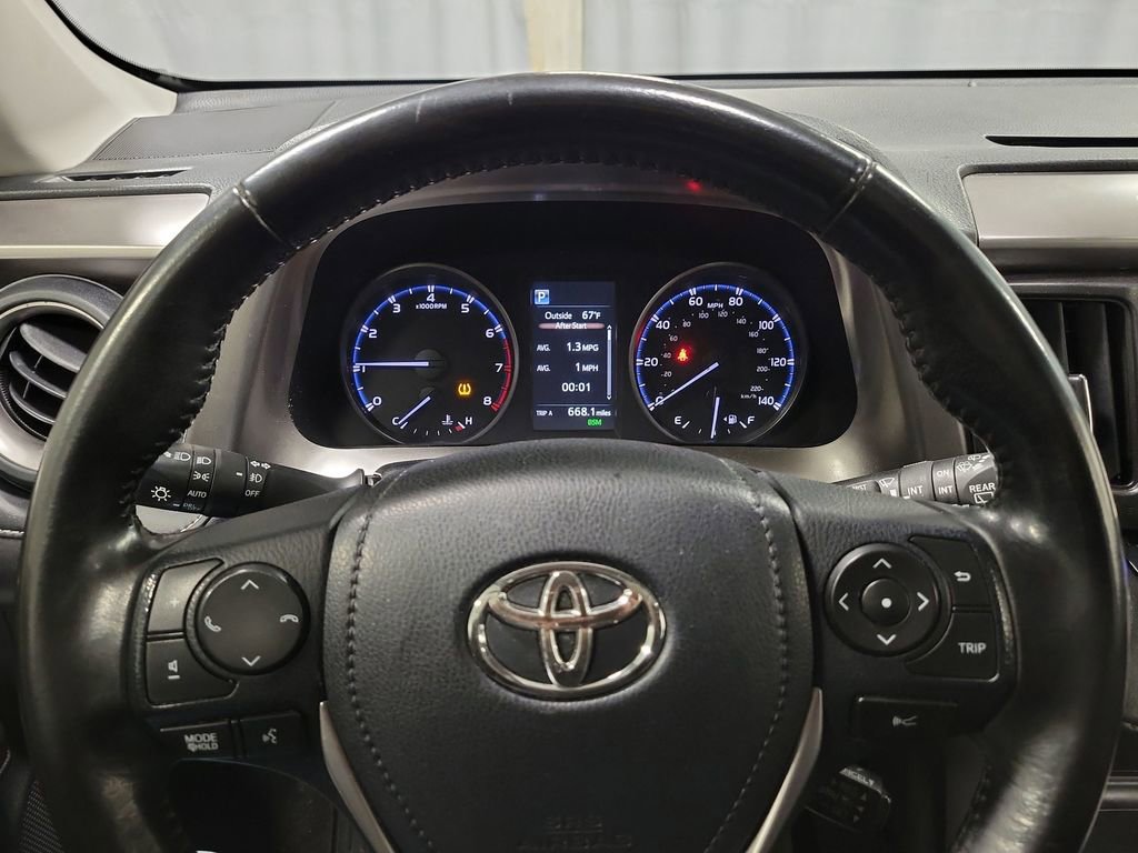 Used 2018 Toyota RAV4 XLE w/ Plus Extra Value Package image 15