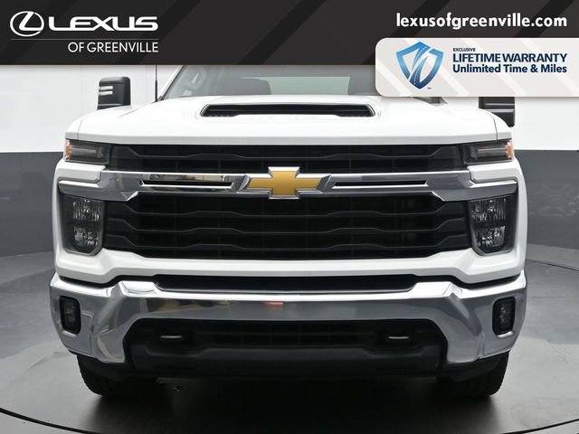 Used 2025 Chevrolet Silverado 2500 LT AWD/4WD image 3