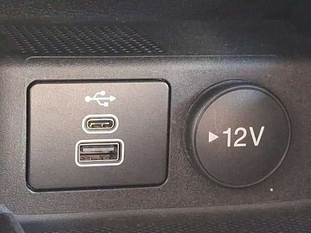 Used 2024 Ford Escape Platinum AWD/4WD image 24