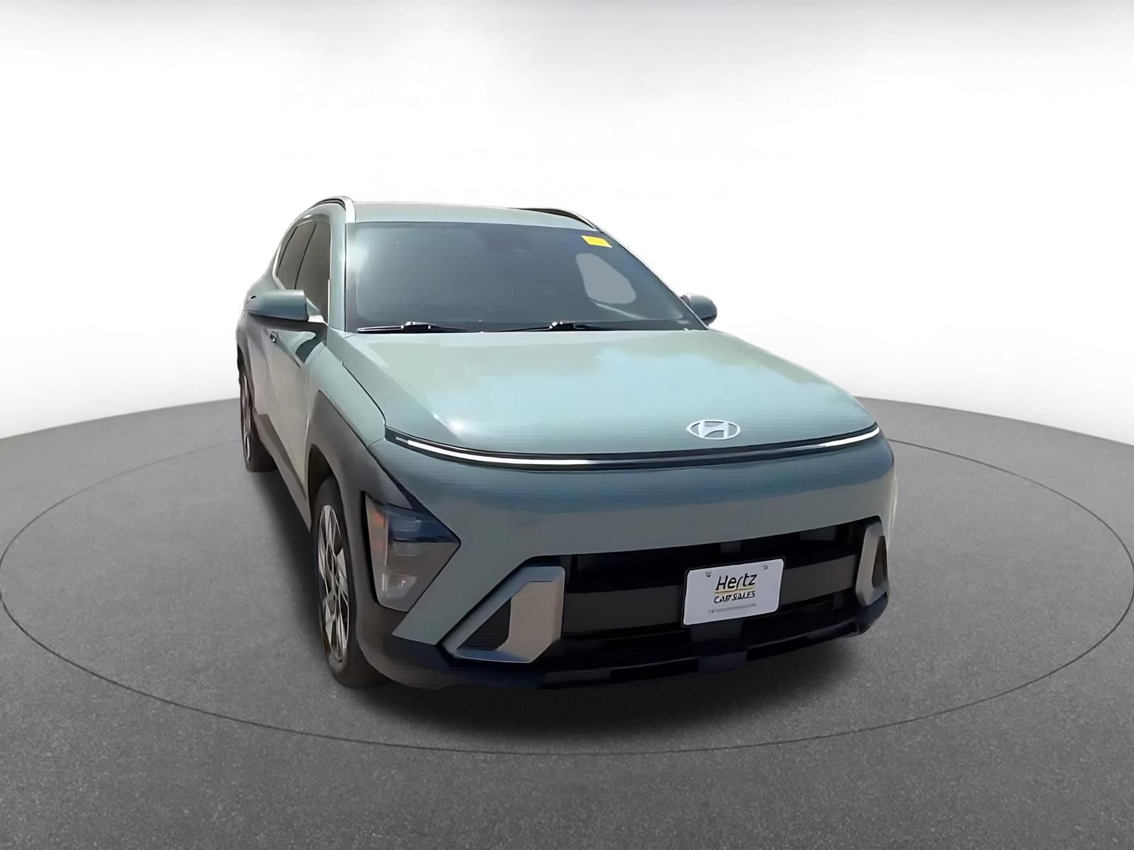 Used 2025 Hyundai Kona SEL image 3