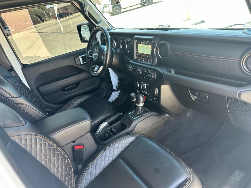 Used 2021 Jeep Wrangler Unlimited Sahara AWD/4WD image 31