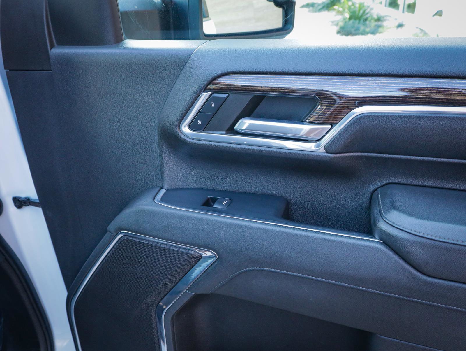 Used 2024 GMC Sierra 3500 SLE w/ SLE Convenience Package image 26