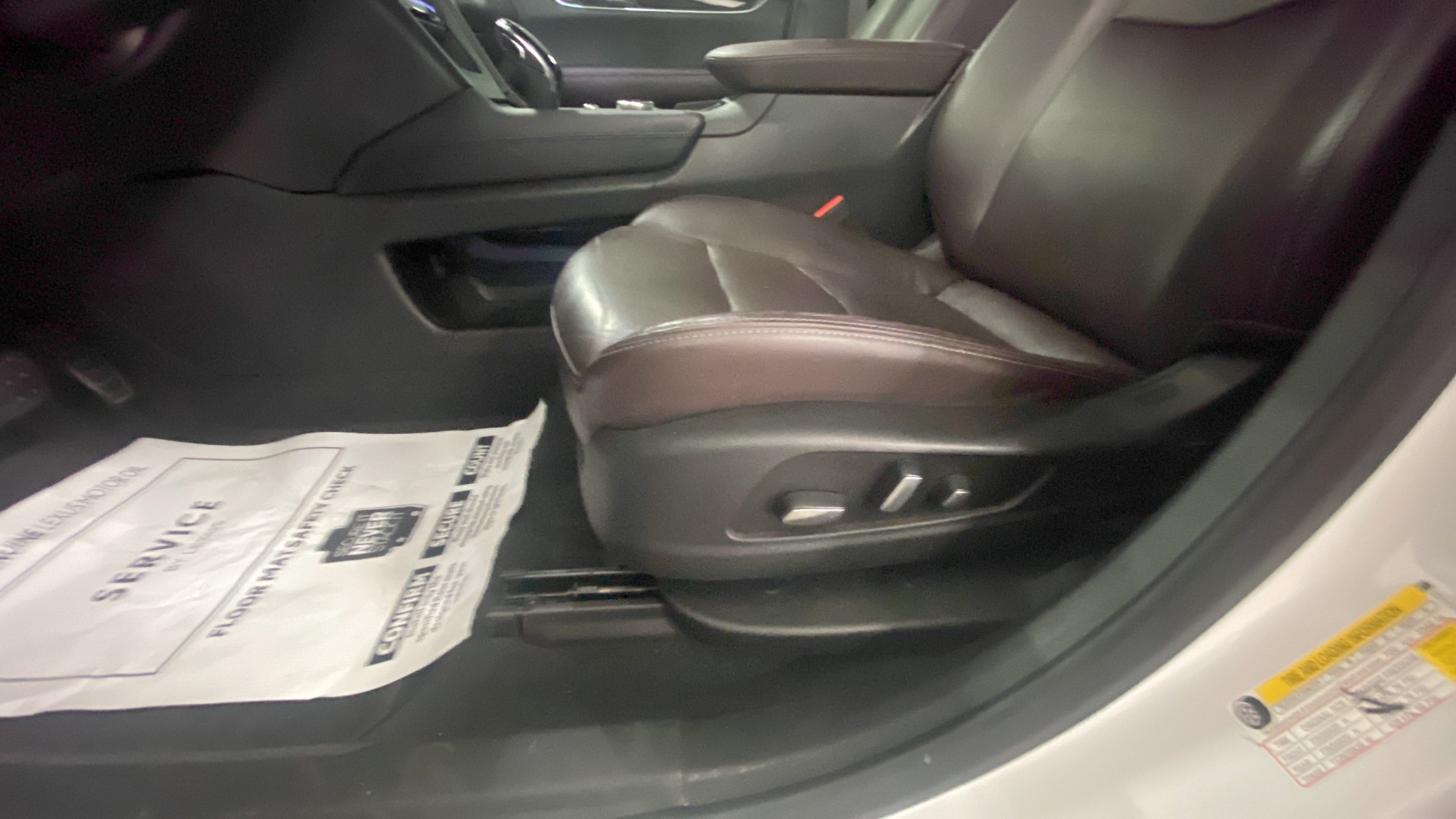 Used 2020 Cadillac XT6 Premium Luxury FWD image 13