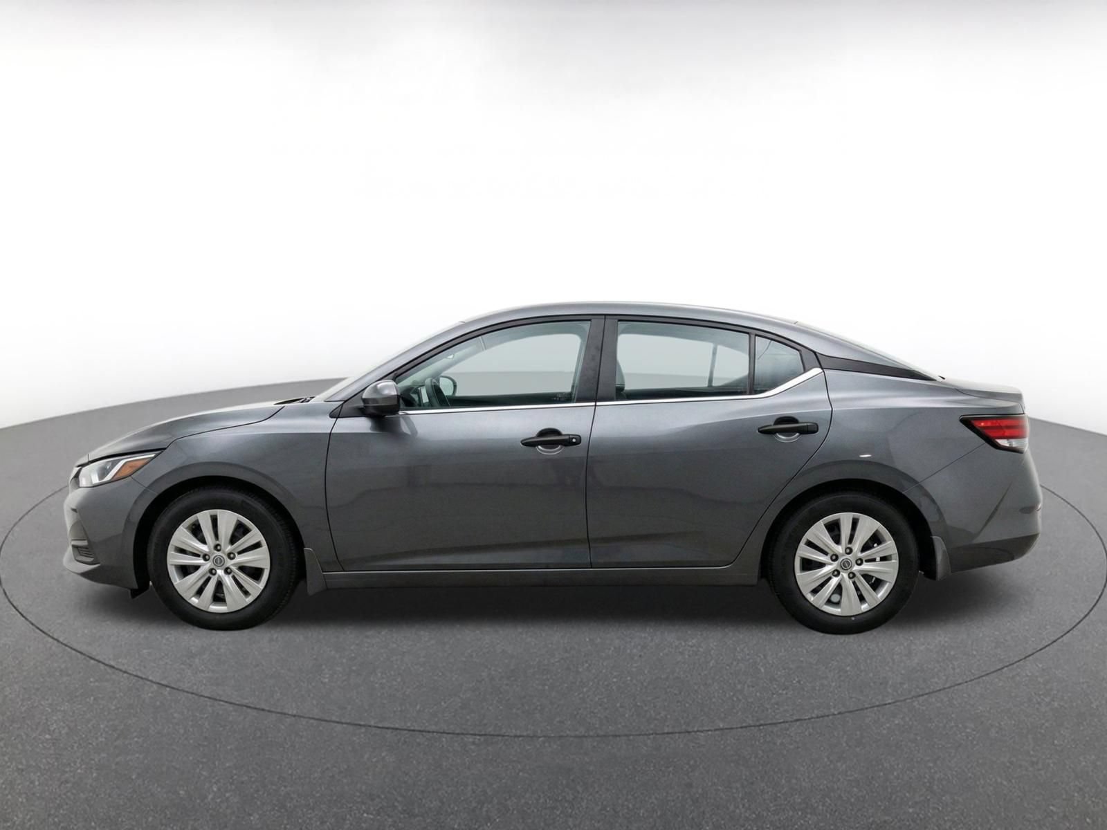 Used 2025 Nissan Sentra S FWD image 4