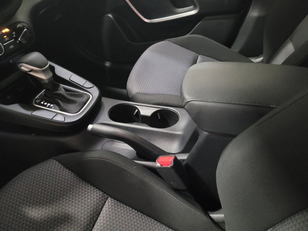 Used 2023 Kia Soul LX image 26