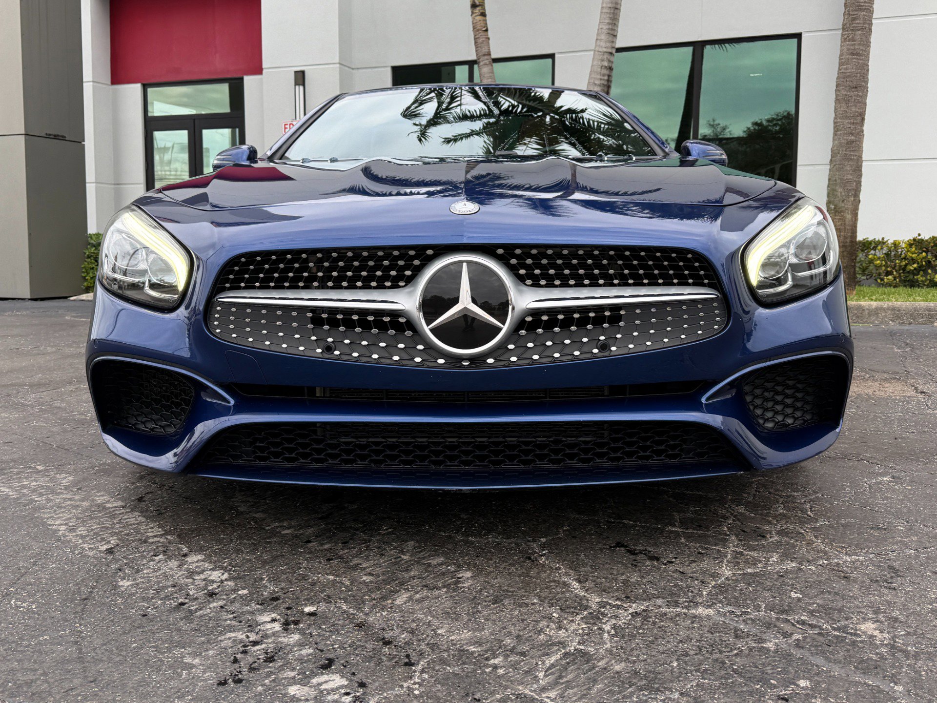 Used 2017 Mercedes-Benz SL 550 image 18