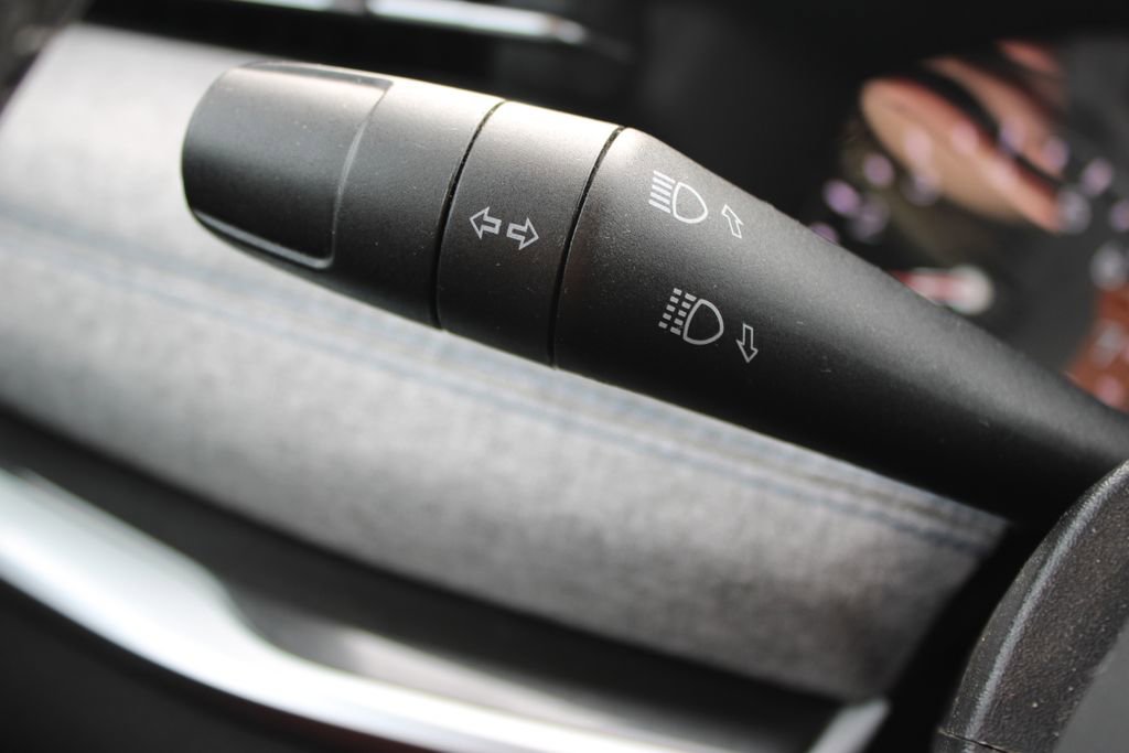 Used 2024 Jeep Compass Latitude image 35