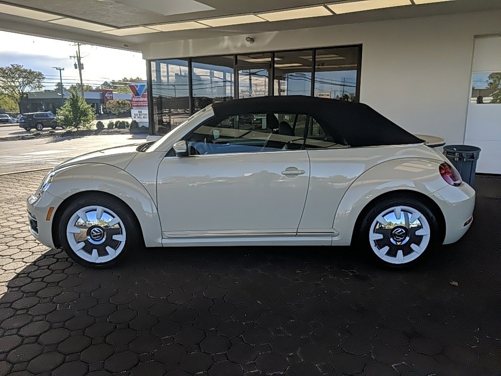 Used 2019 Volkswagen Beetle 2.0T Final Edition SEL image 8