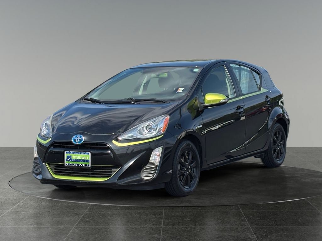 Used 2016 Toyota Prius C Persona Series FWD image 3
