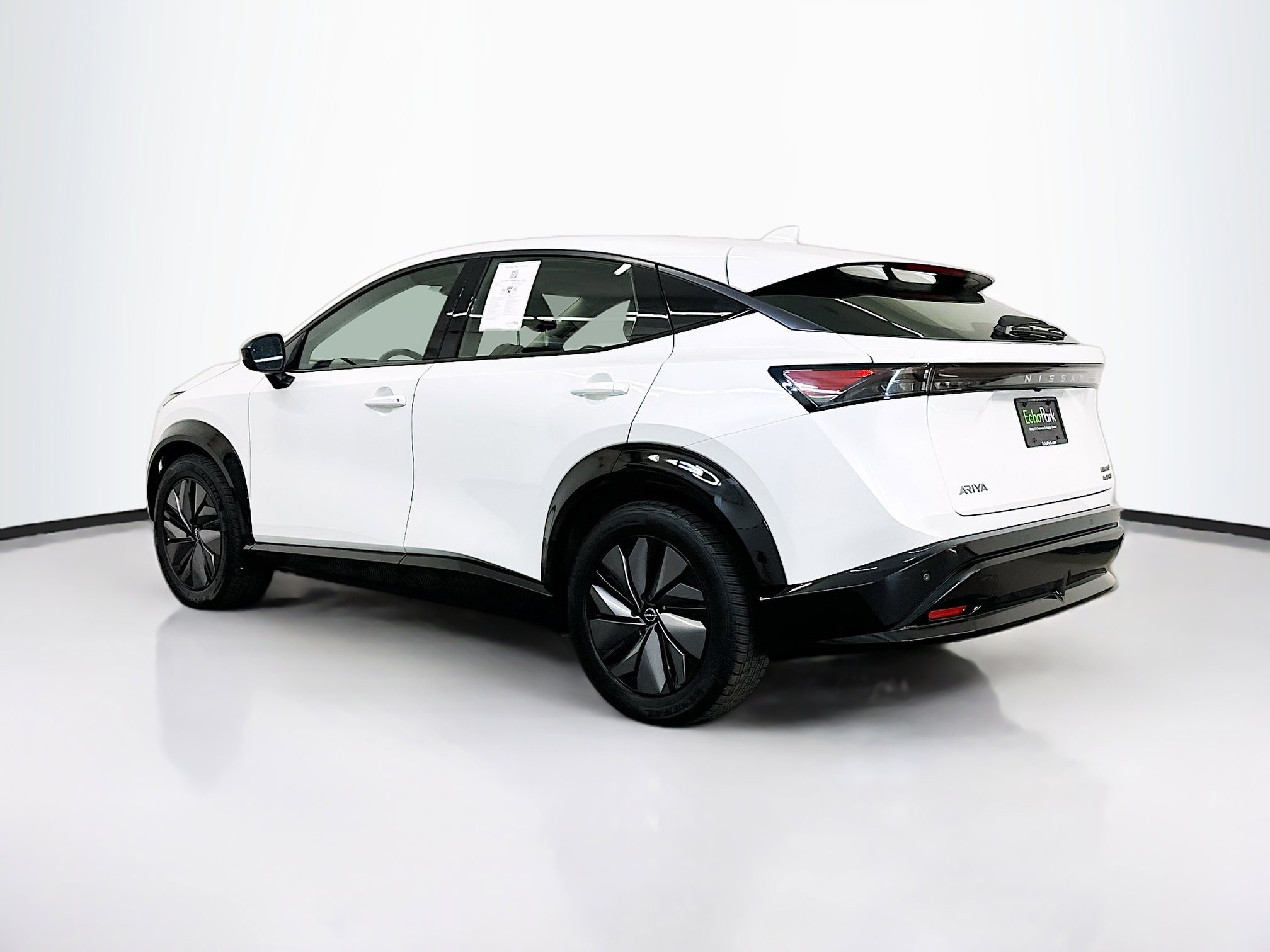 Used 2024 Nissan Ariya AWD image 5